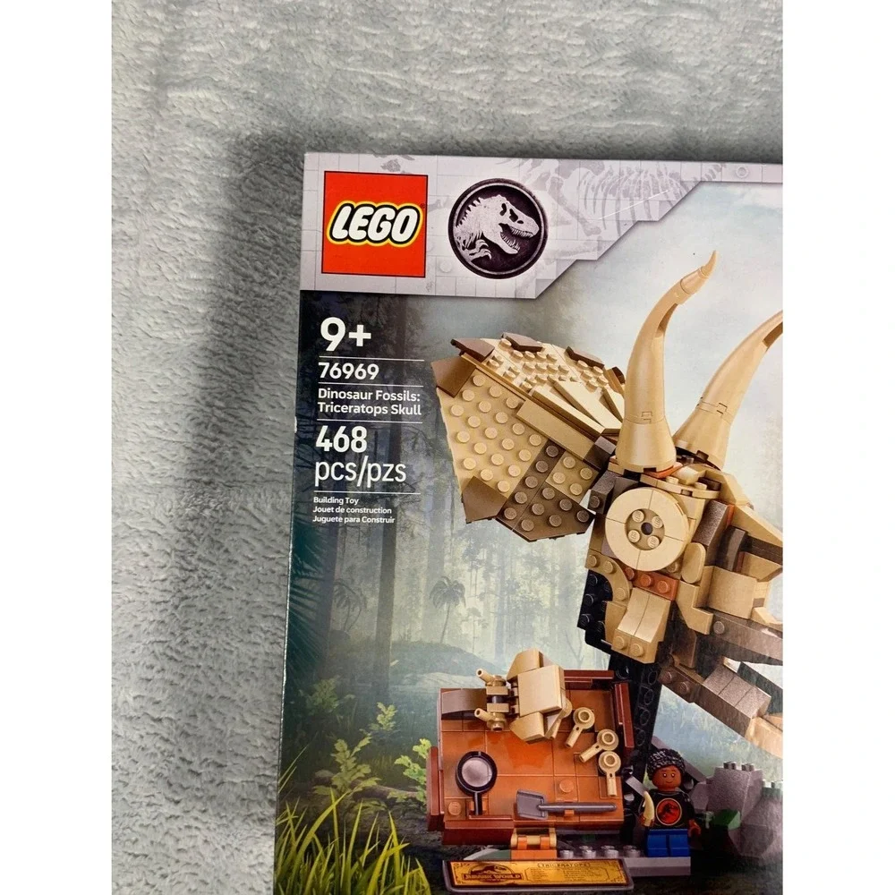 Lego 76969 Complete Set 468 Pieces Tan Plastic Includes Information Plaque - Picture 3 of 7